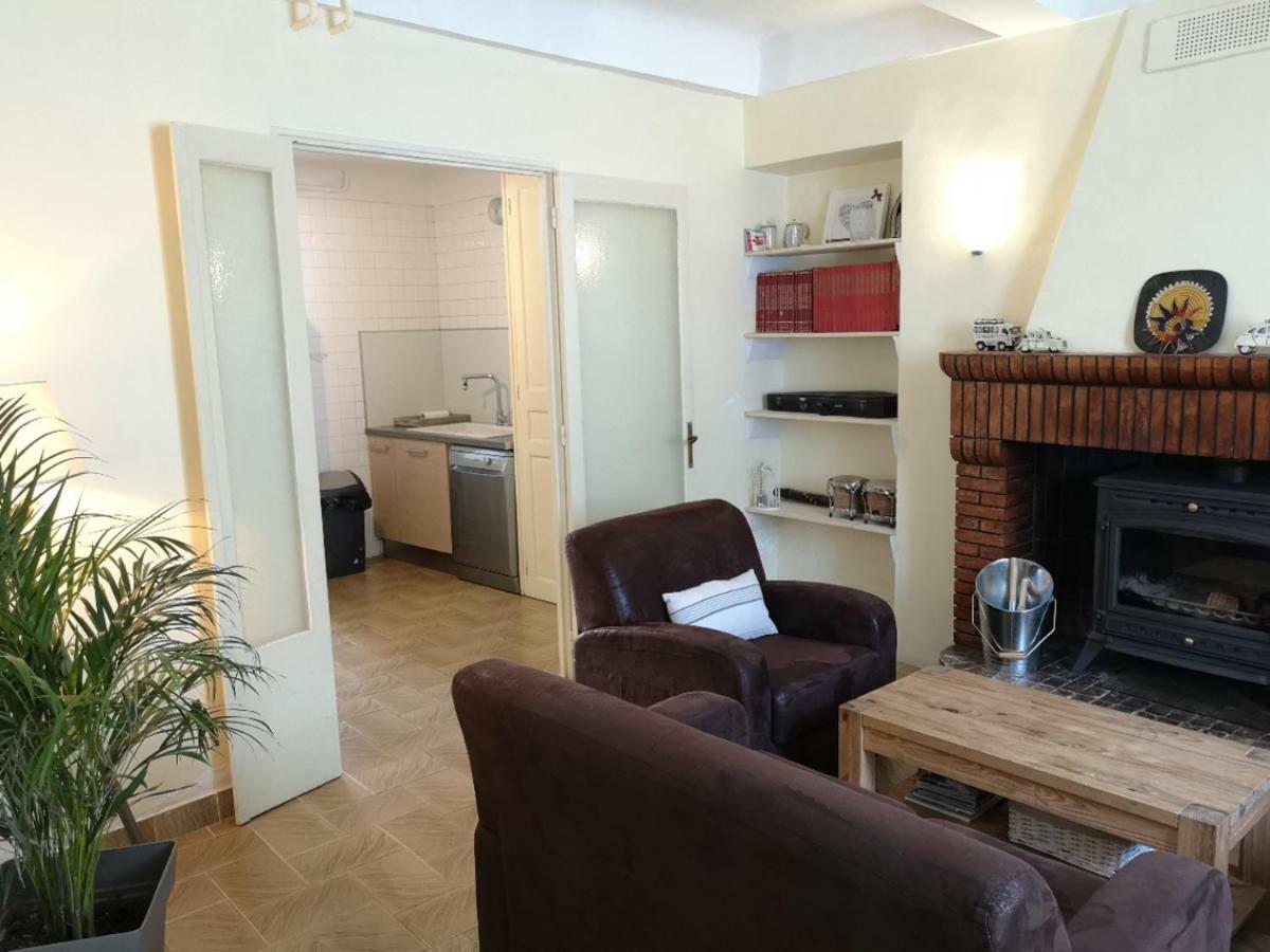 La Maison Bleue Cereste Экстерьер фото